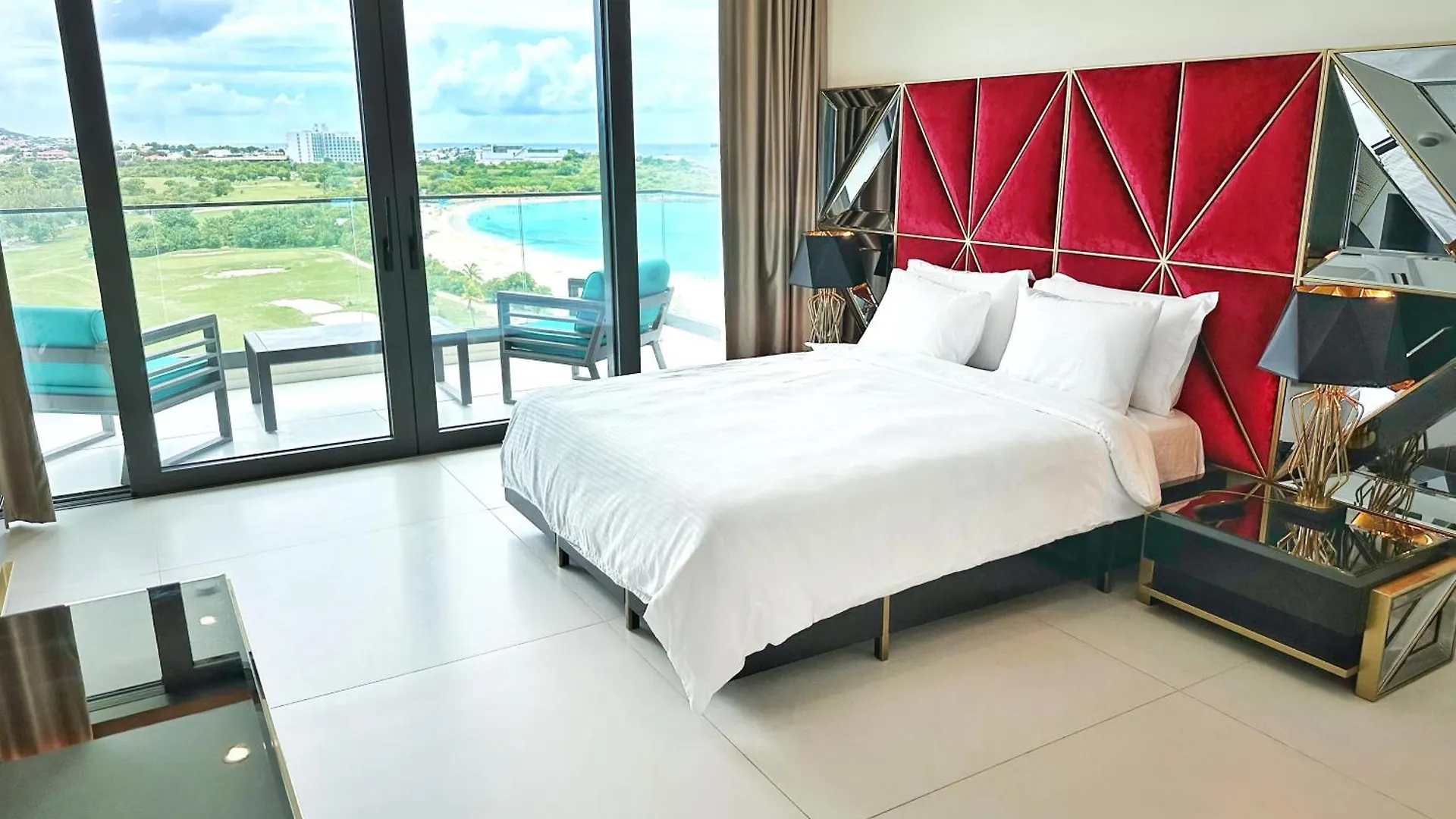 Mullet Bay Suites - Your Luxury Stay Awaits Cupecoy  Cupecoy (Sint Maarten)
